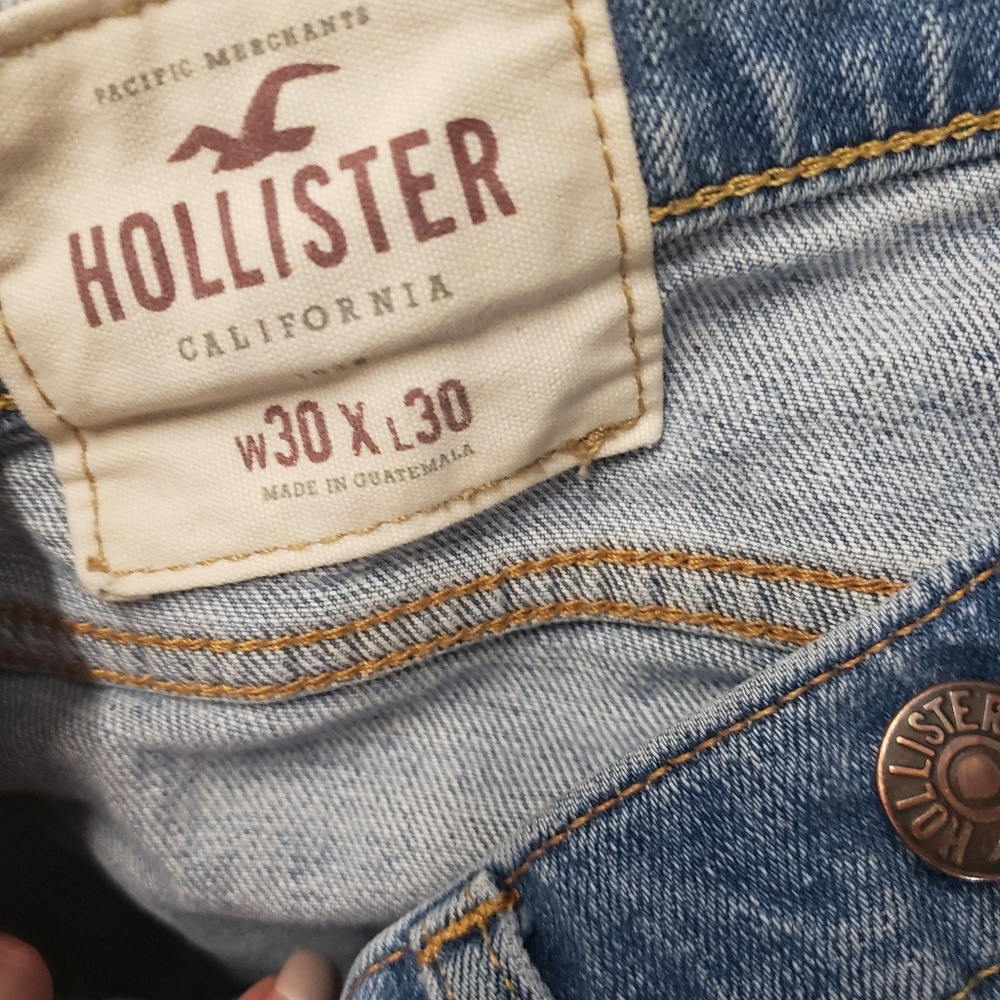 Hollister Jeans 2 pair